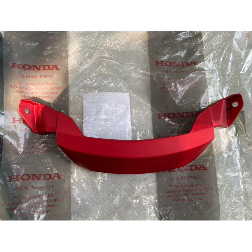 Cover front center dagu bawah lampu depan PCX 160 new K1Y tahun 2025 merah doff Original