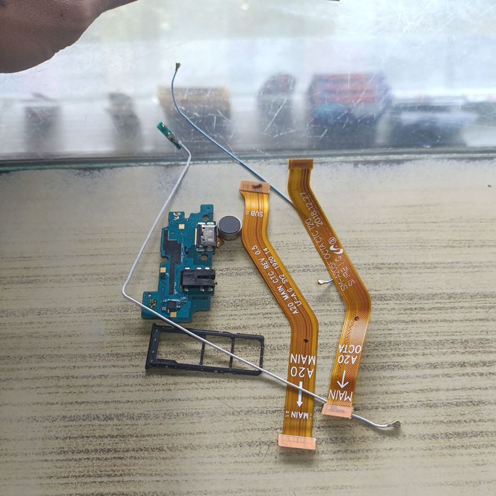 part samsung a20 copotan