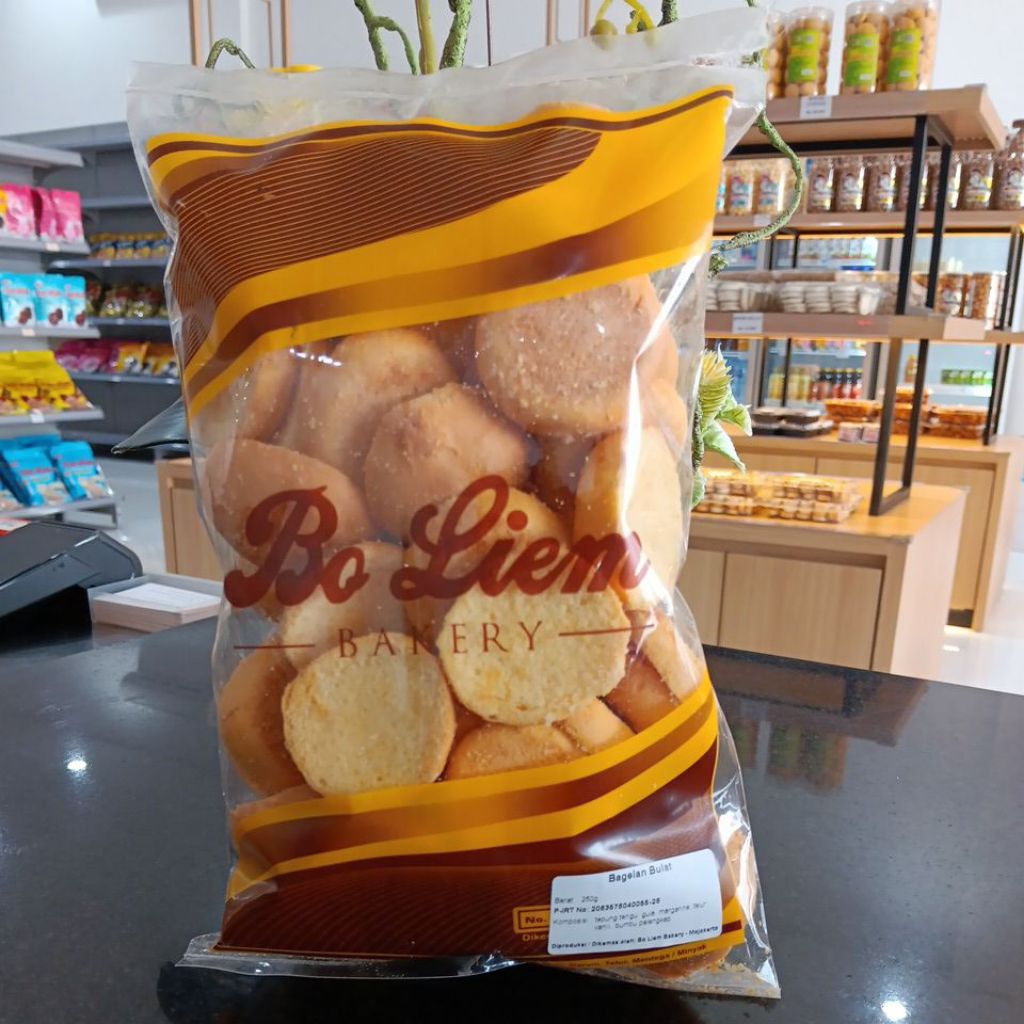 

Bagelan Bulat Boliem