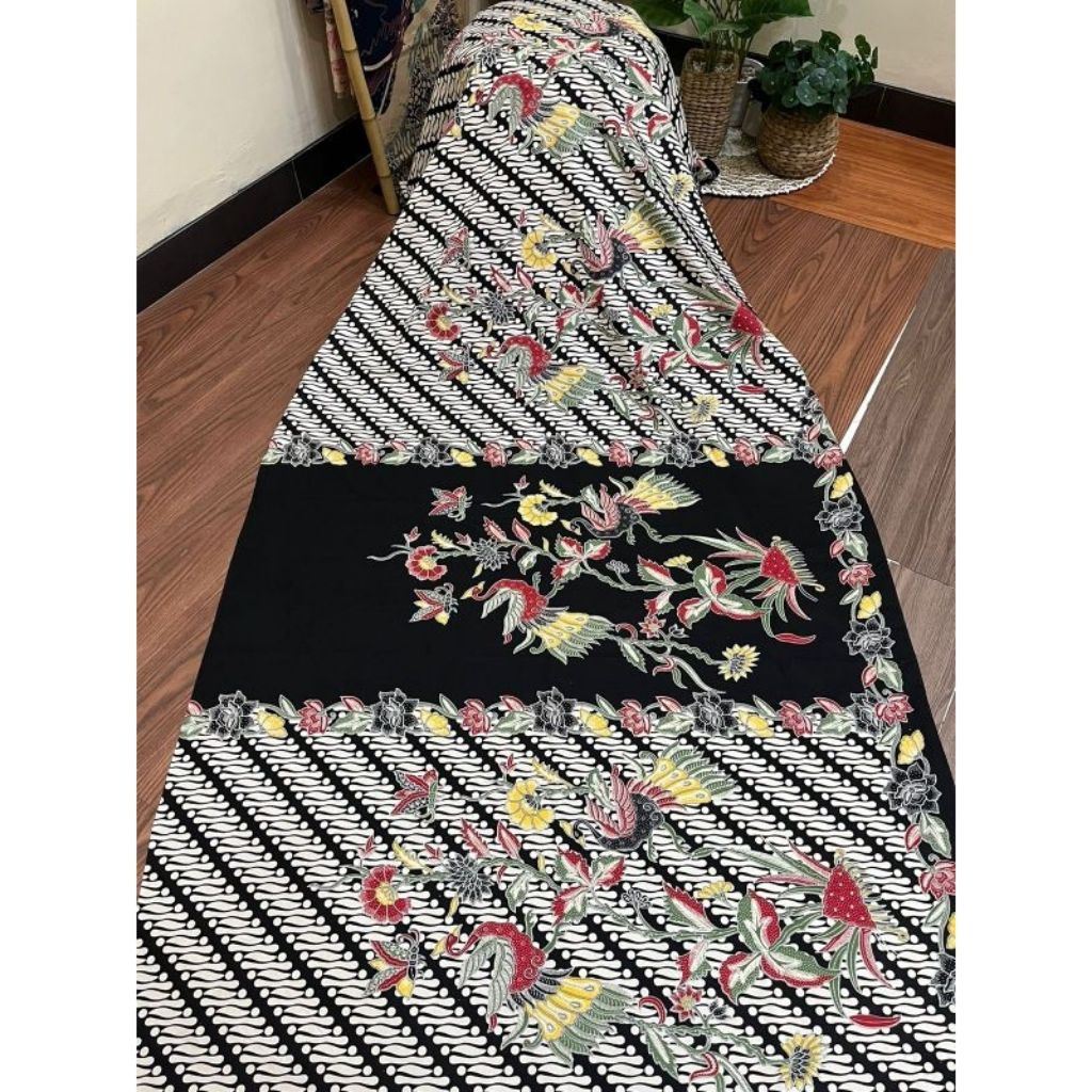 kain batik motif encim merak nangkring