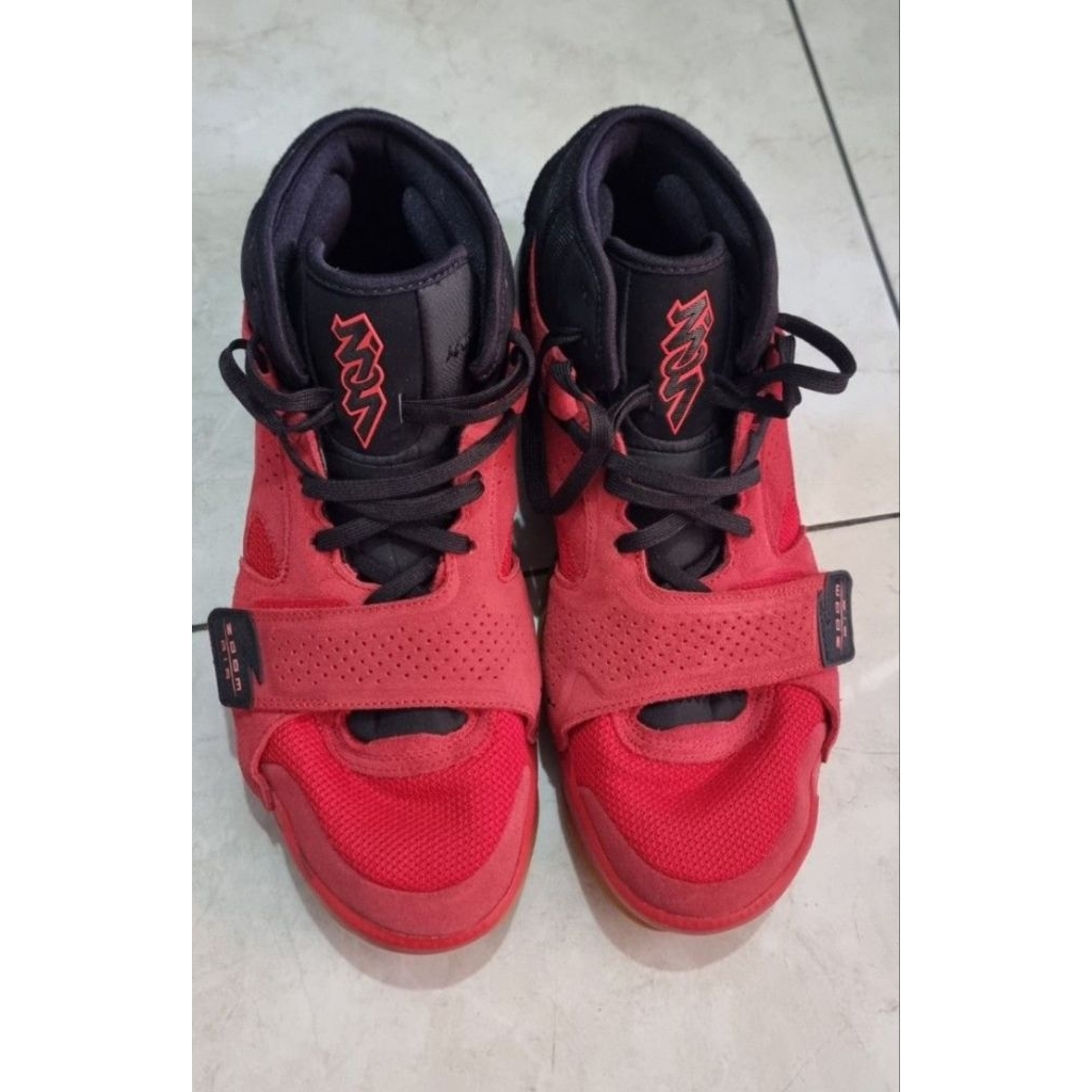 preloved sepatu basket pria.air jordan zion 2