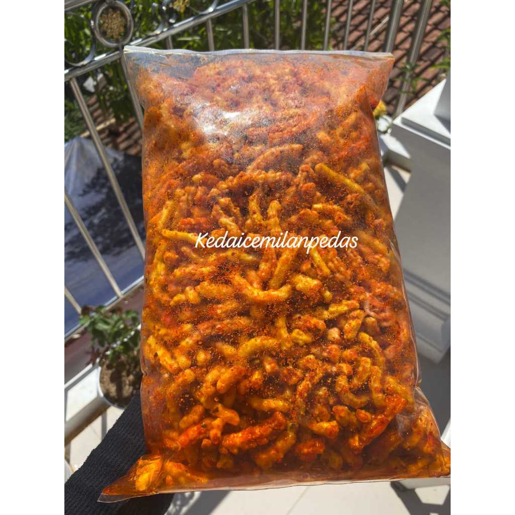 

seblak kerupuk manggar pedas daun jeruk 1kg