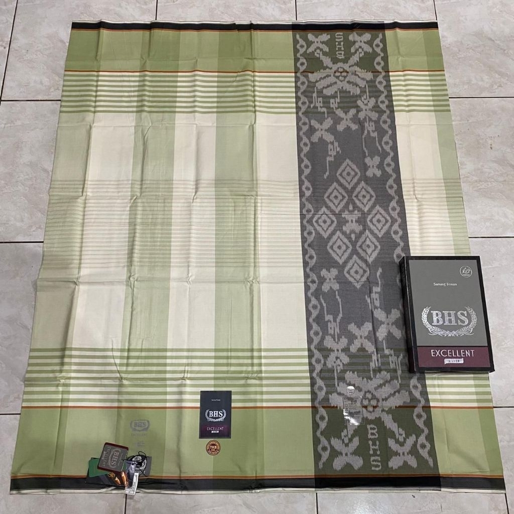 Sarung Bhs Excellent Silver Motif Jadul