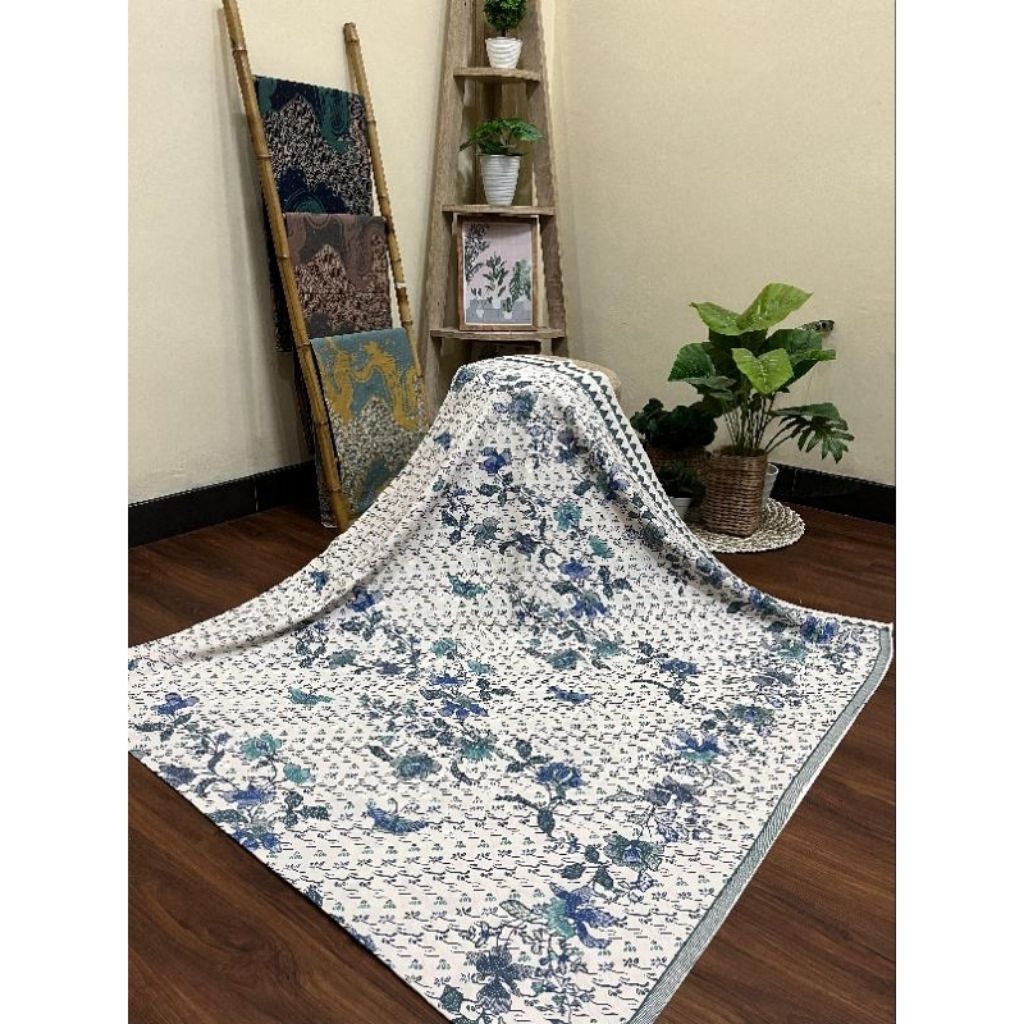 kain batik motif kembang kupu pita