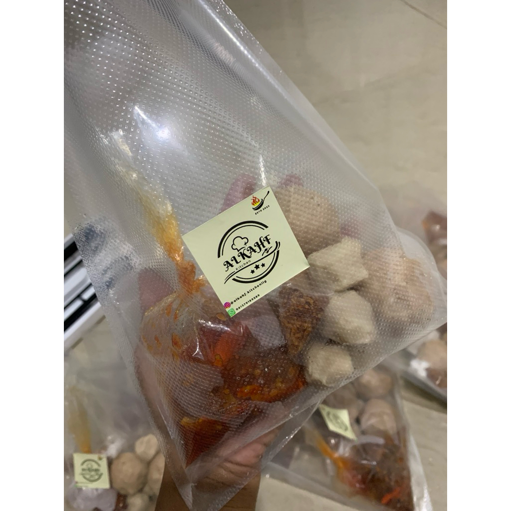 

BAKSO AYAM ISI KEJU LUMER VACUM FROZEN