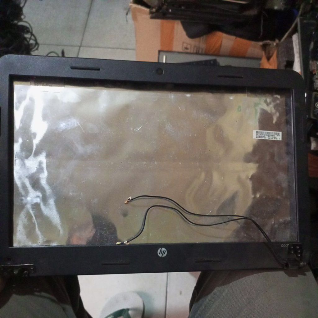 casing frame lcd laptop hp 1000