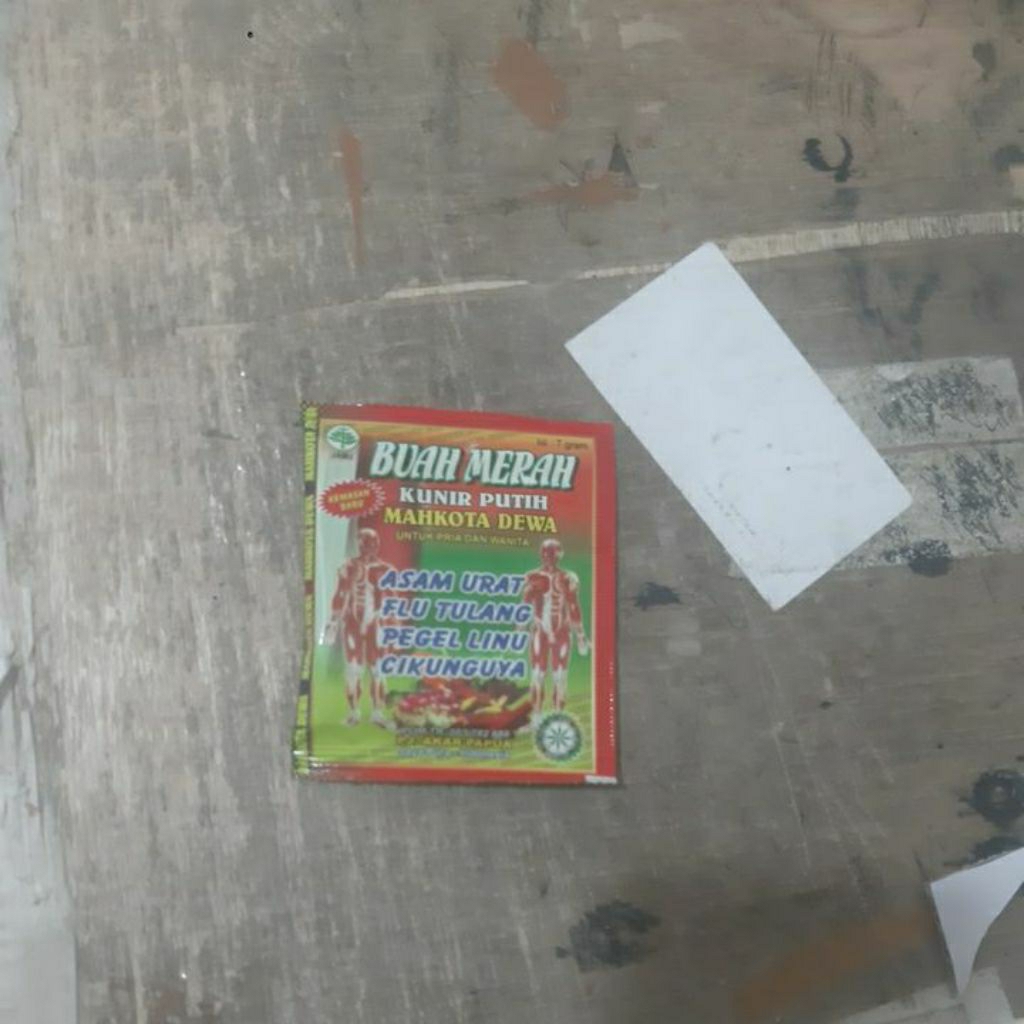 

Buah merah 1 kotak