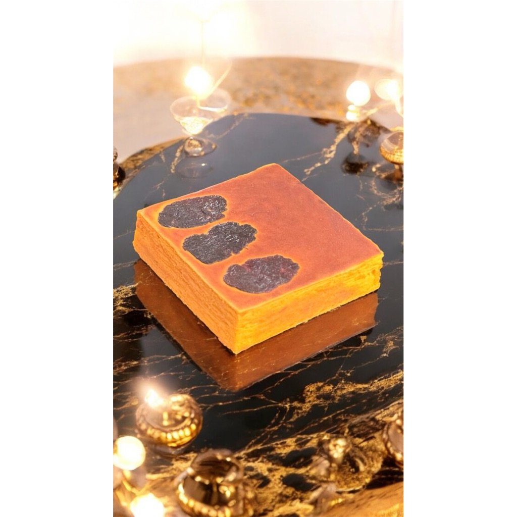 

Lapis Legit Premium Full Wijsman 20x20cm Mix 1/2 Ori 1/2 Prunes