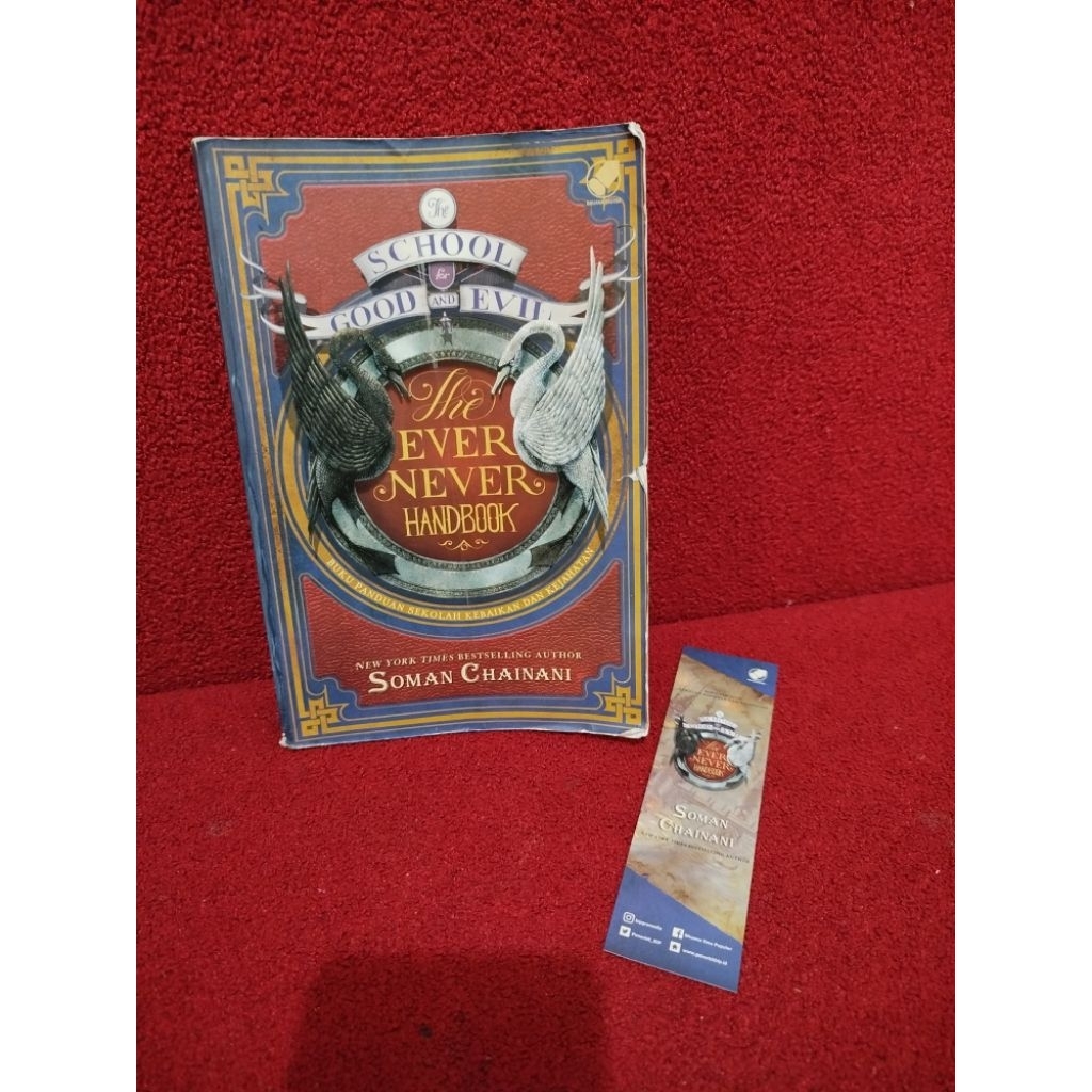 preloved School for good and evil The ever never Handbook (Indonesia) Soman Chainani