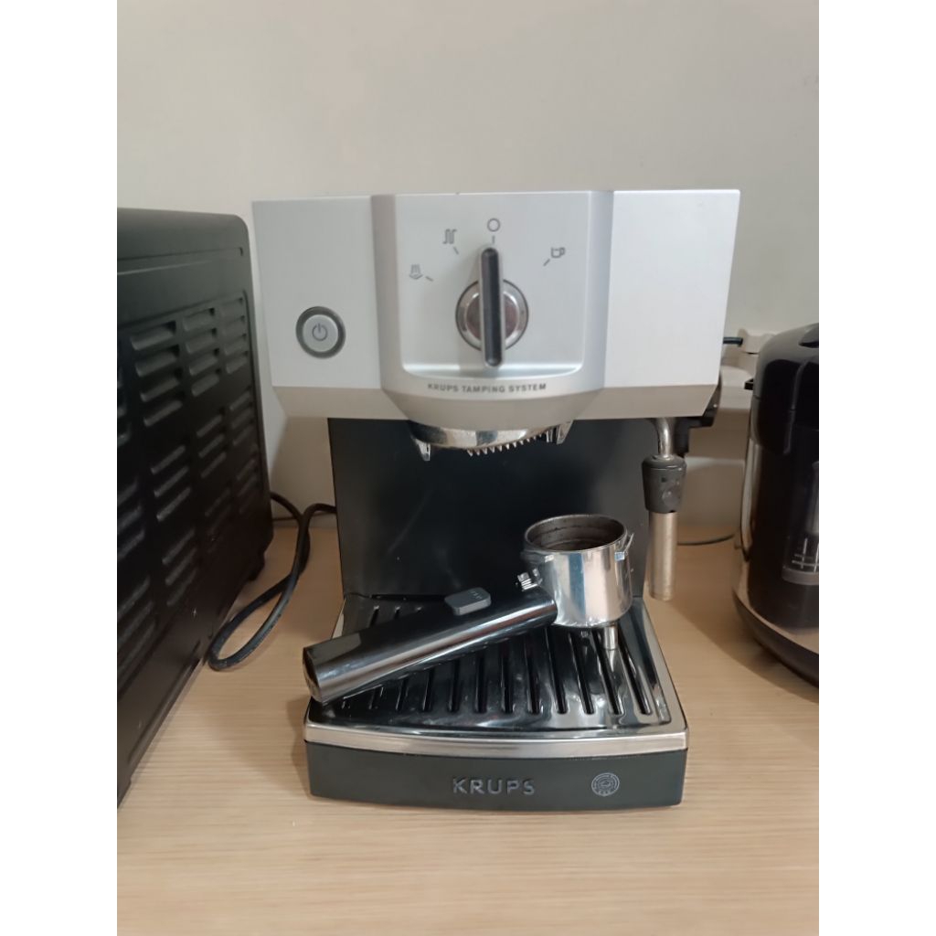 KRUPS Mesin Kopi Espresso Pump Machine XP 5620 Jarang Dipakai