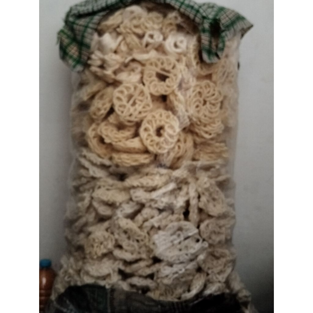 

kerupuk oval bawang 1kg