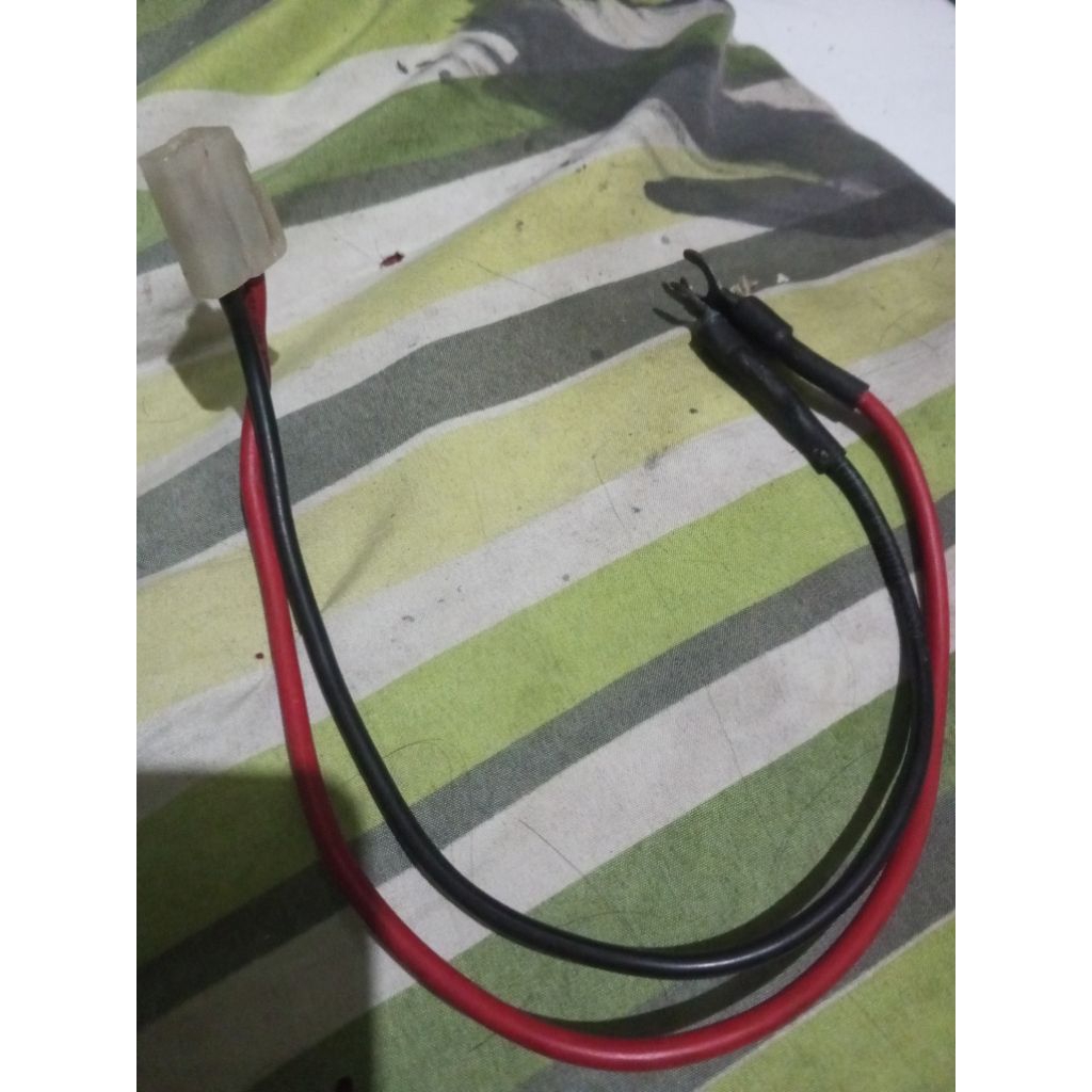 DC cord untuk radio rig icom 2000,2100,2200,2300...dan merek lainya yang sama atau kompatibel...