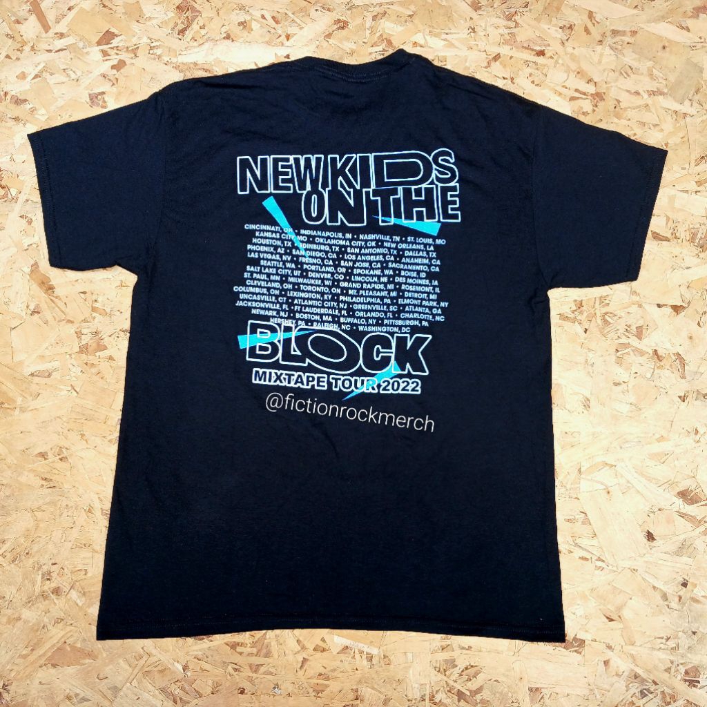 Kaos Musik NEW KIDS ON THE BLOCK import original Size LARGE - Tour 2022