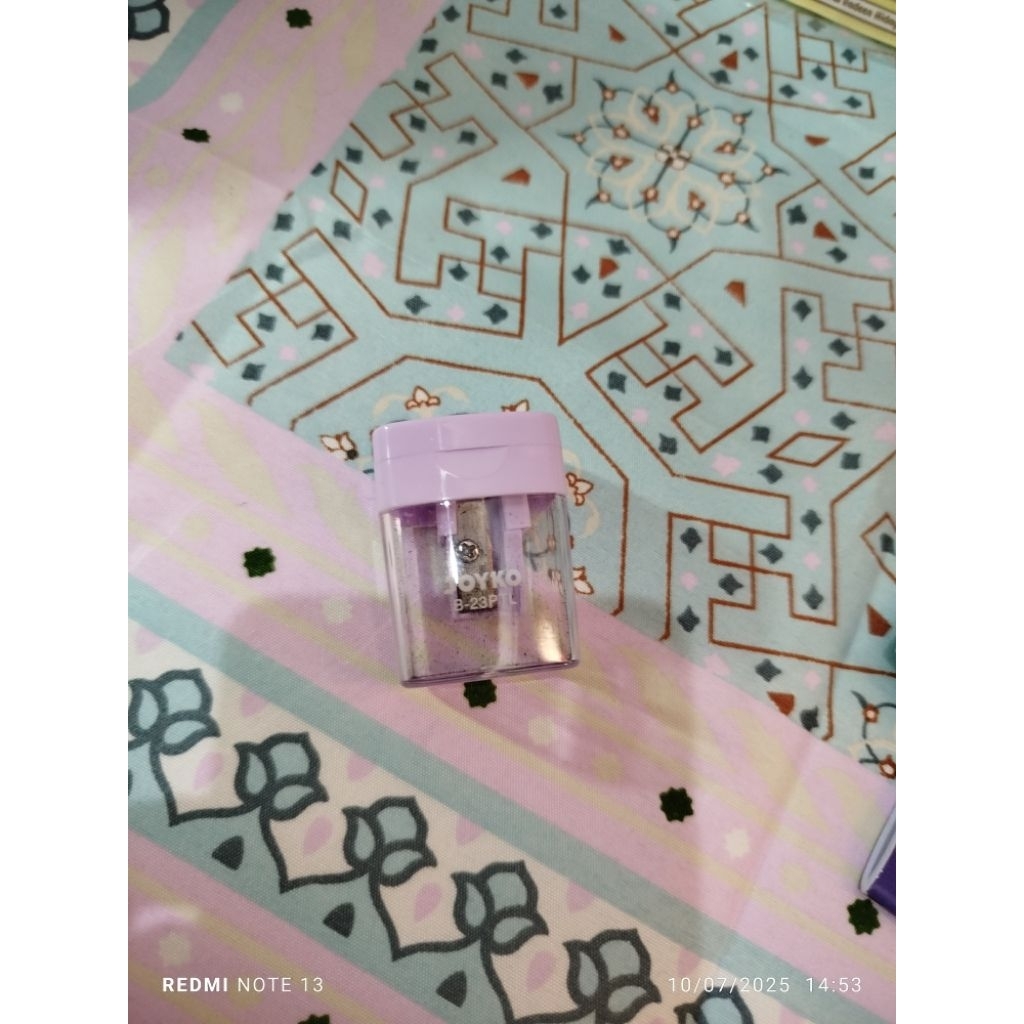 

Rautan Serutan Sharpener Joyko B-167 Pastel Color