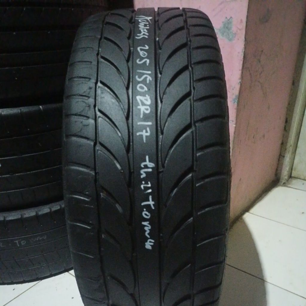 Ban mobil second ukuran 205/50r17 th muda tubles merk Achilles/campur