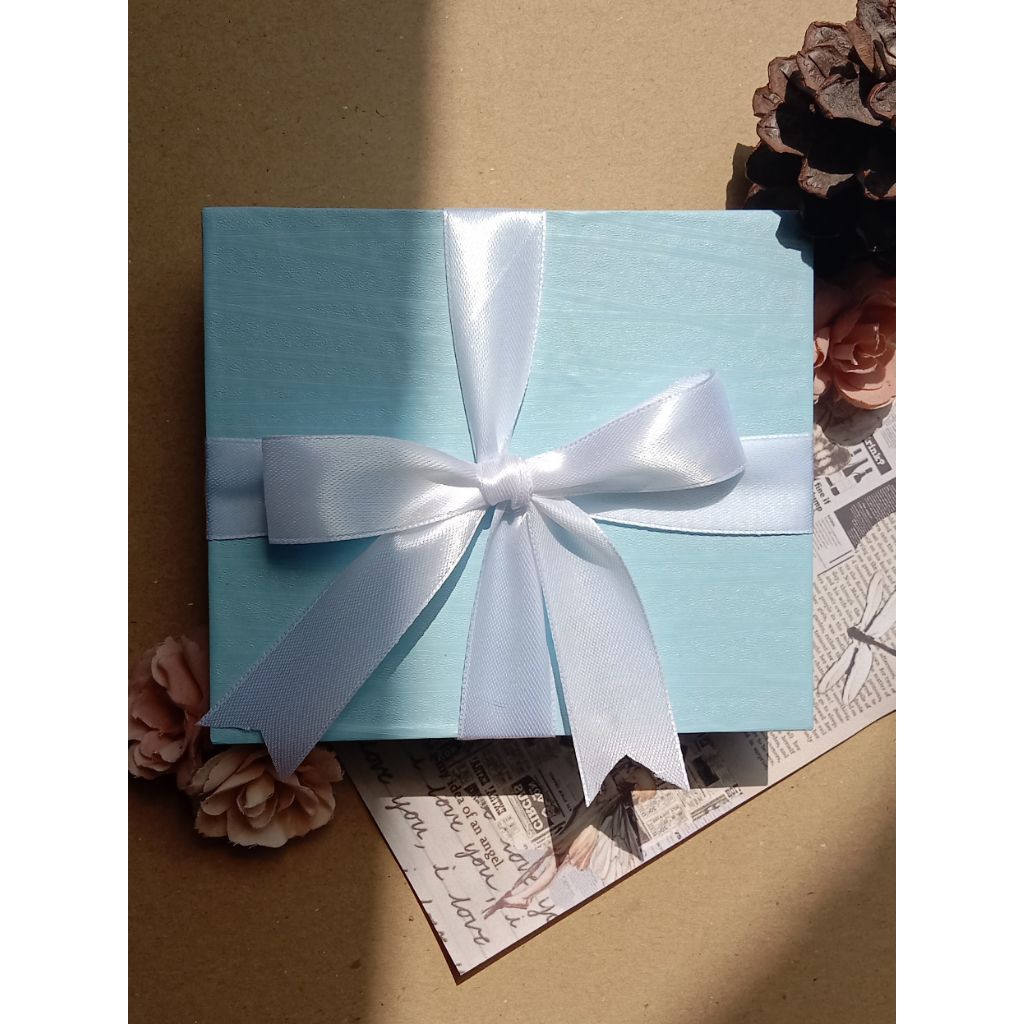 

Box Kado | Kotak Dompet | Kotak Aksesoris | Kotak Kado