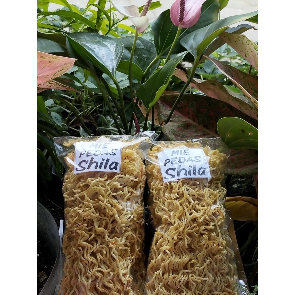 

Mie Pedas Shila Makanan ringan pedas
