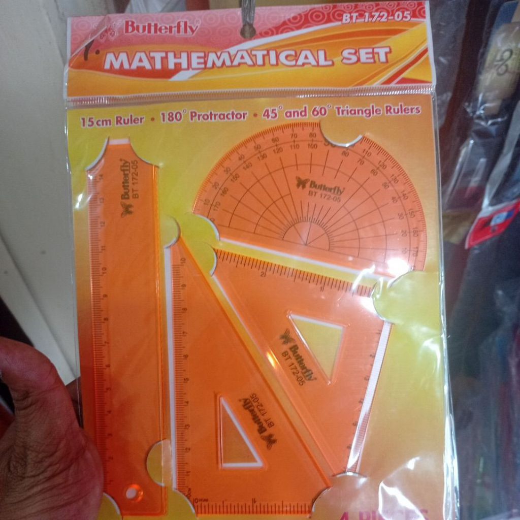 

pengharis macam sudutnya