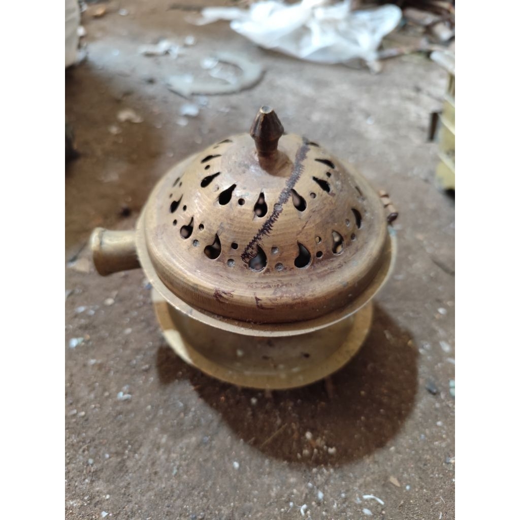 Barang Antik Tempat bakar dupa (Asli Kuningan)