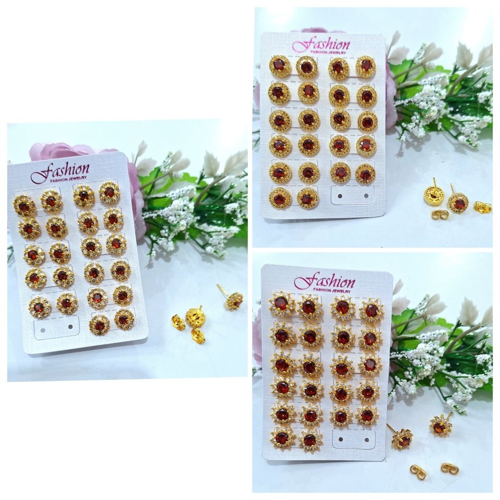 Anting tusuk/Anting mata merah/ anting wanita