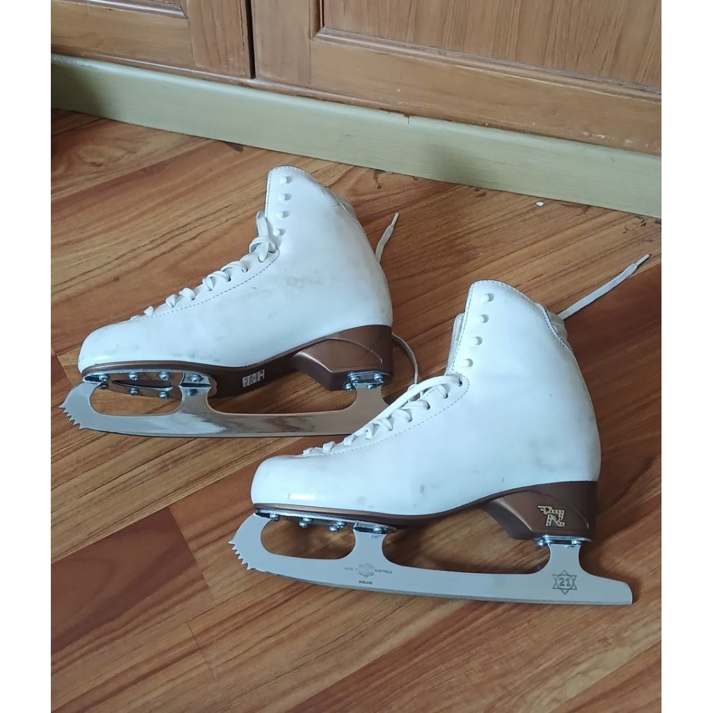 Sepatu Ice Skating Risport RF Light Size 270 (25.5 cm)