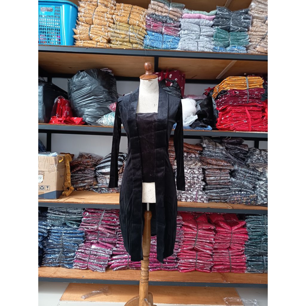 Kebaya Bludru Tunik Kutu Baru / Tunik Kutu Baru / Tunik Bludru Kutu Baru