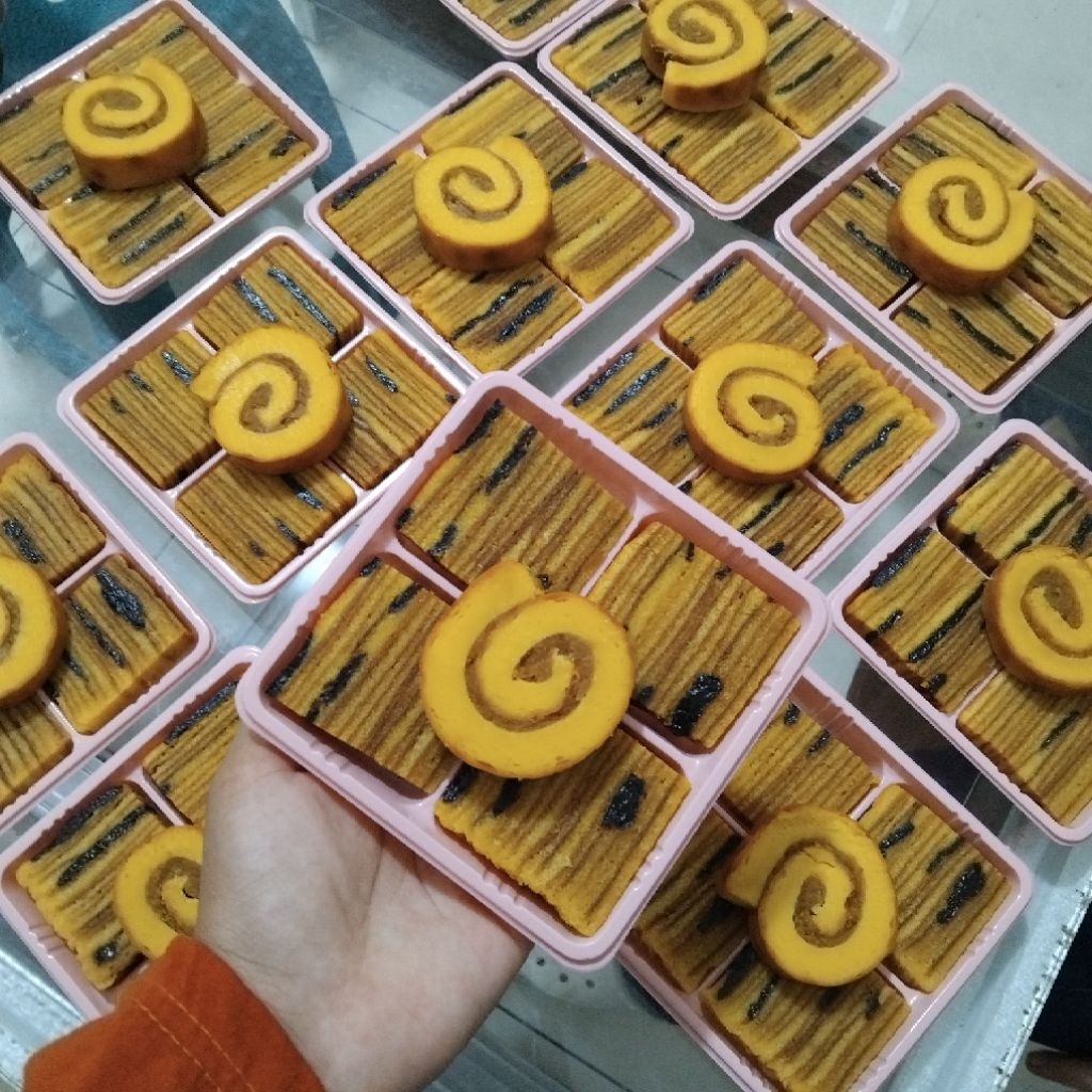 

kombinasi lapis prunes dan lapis nanas