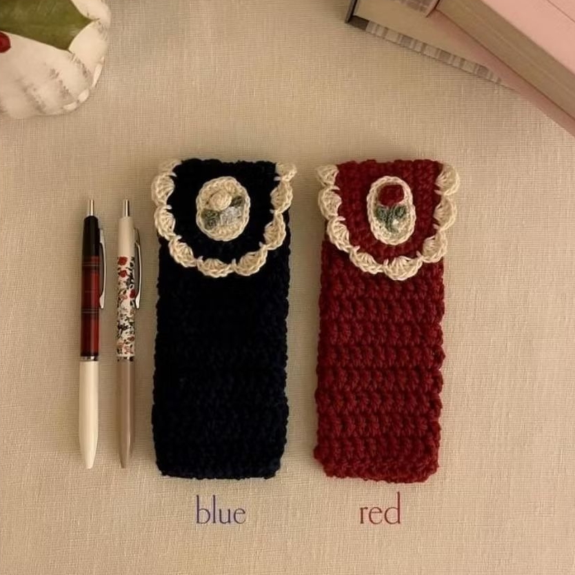 

vintage rose pencil case by syndeisy | crochet multifunction pouch