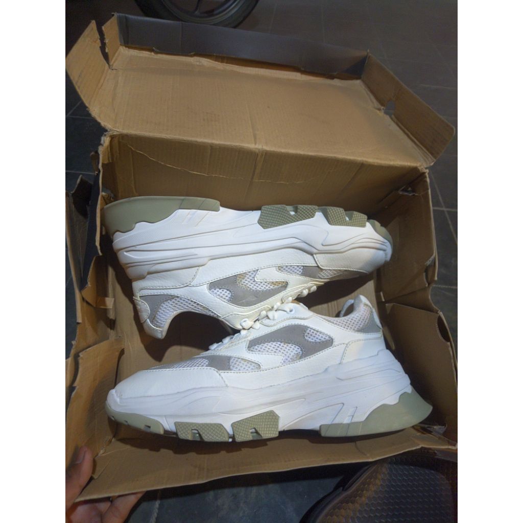 sepatu hidden heritage