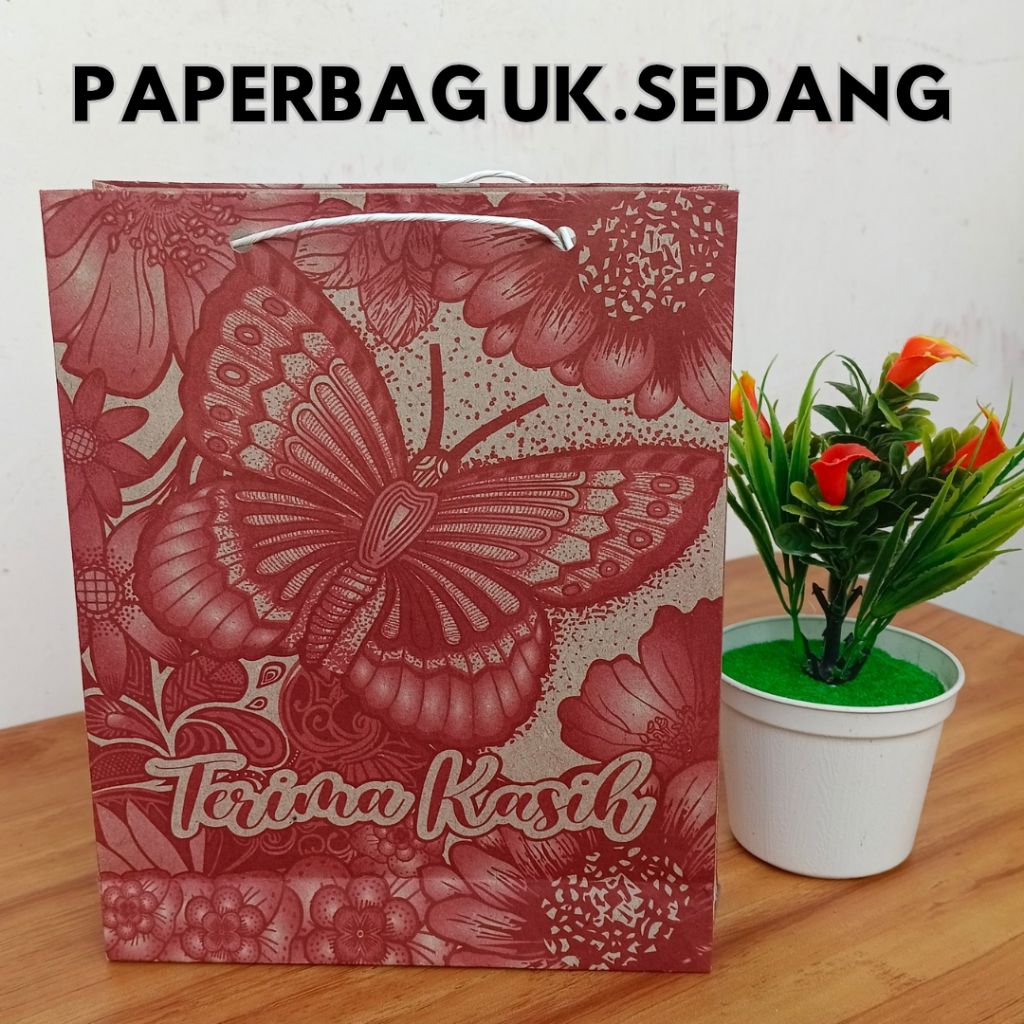 

Paperbag Motif Batik (Terima Kasih) UK 17 X 5 X 21 cm - Tas Kertas Kado Souvernir Grosir Murah