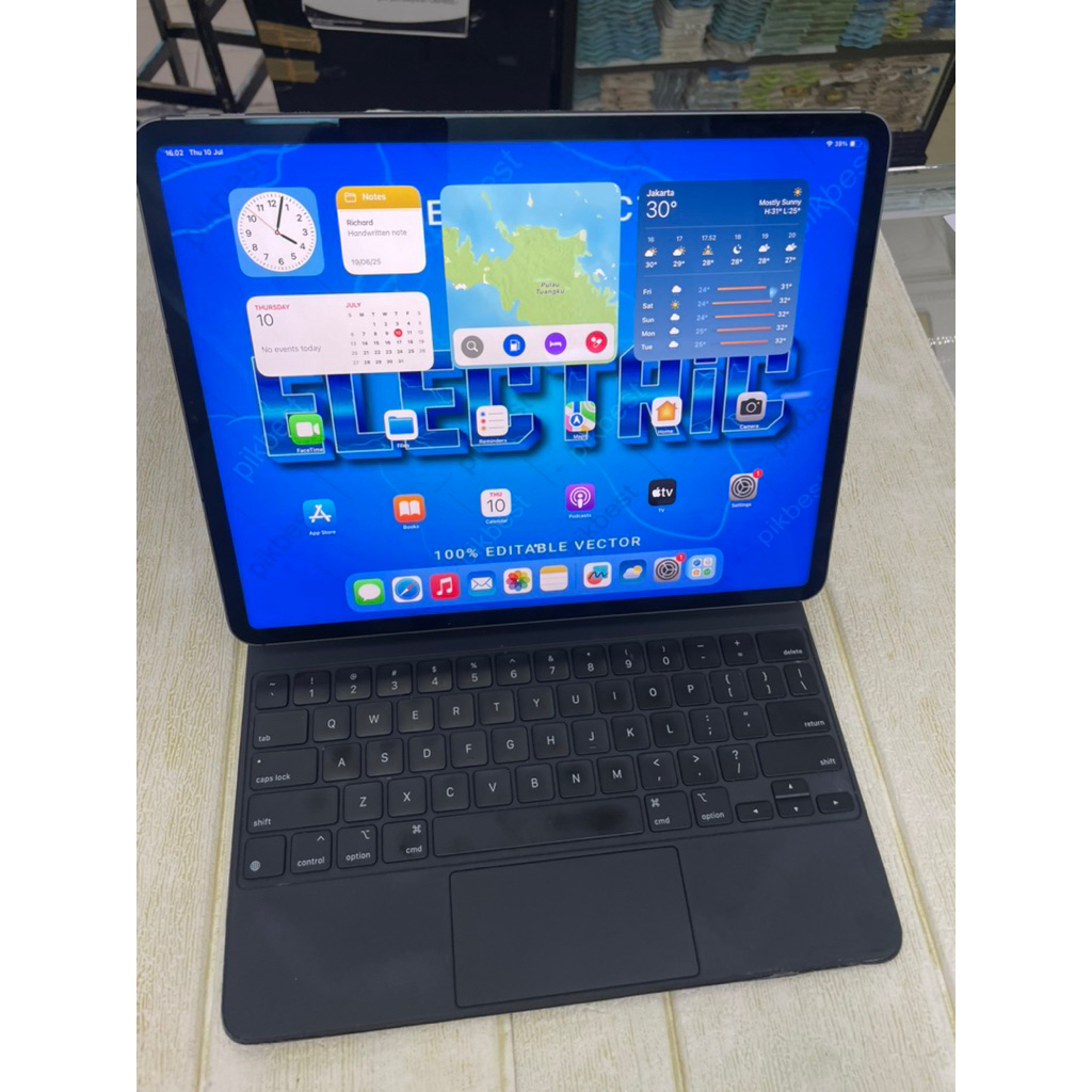 Ipad Pro M1 12.9" 128GB free magic keybord original bekas