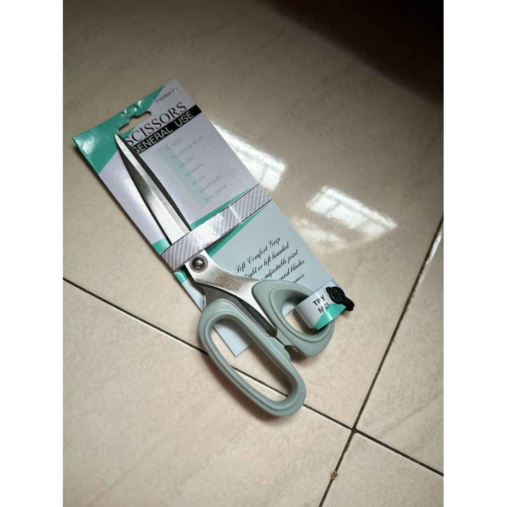 

Gunting Janome 8,5 inch / Gunting Kain Merk Janome Termurah!! Bahan Stainless