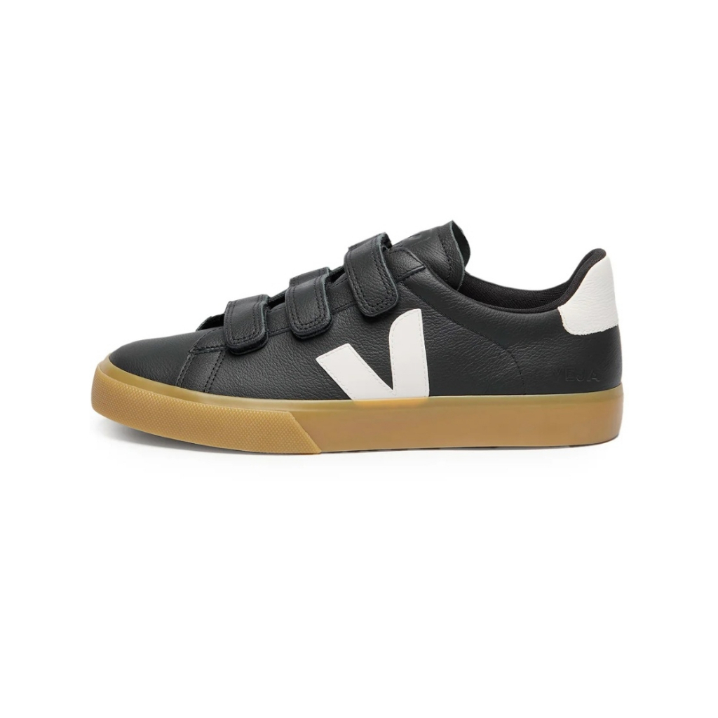 Veja Recife Leather Black