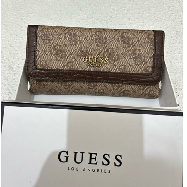 Preloved Dompet Wanita Guess Original