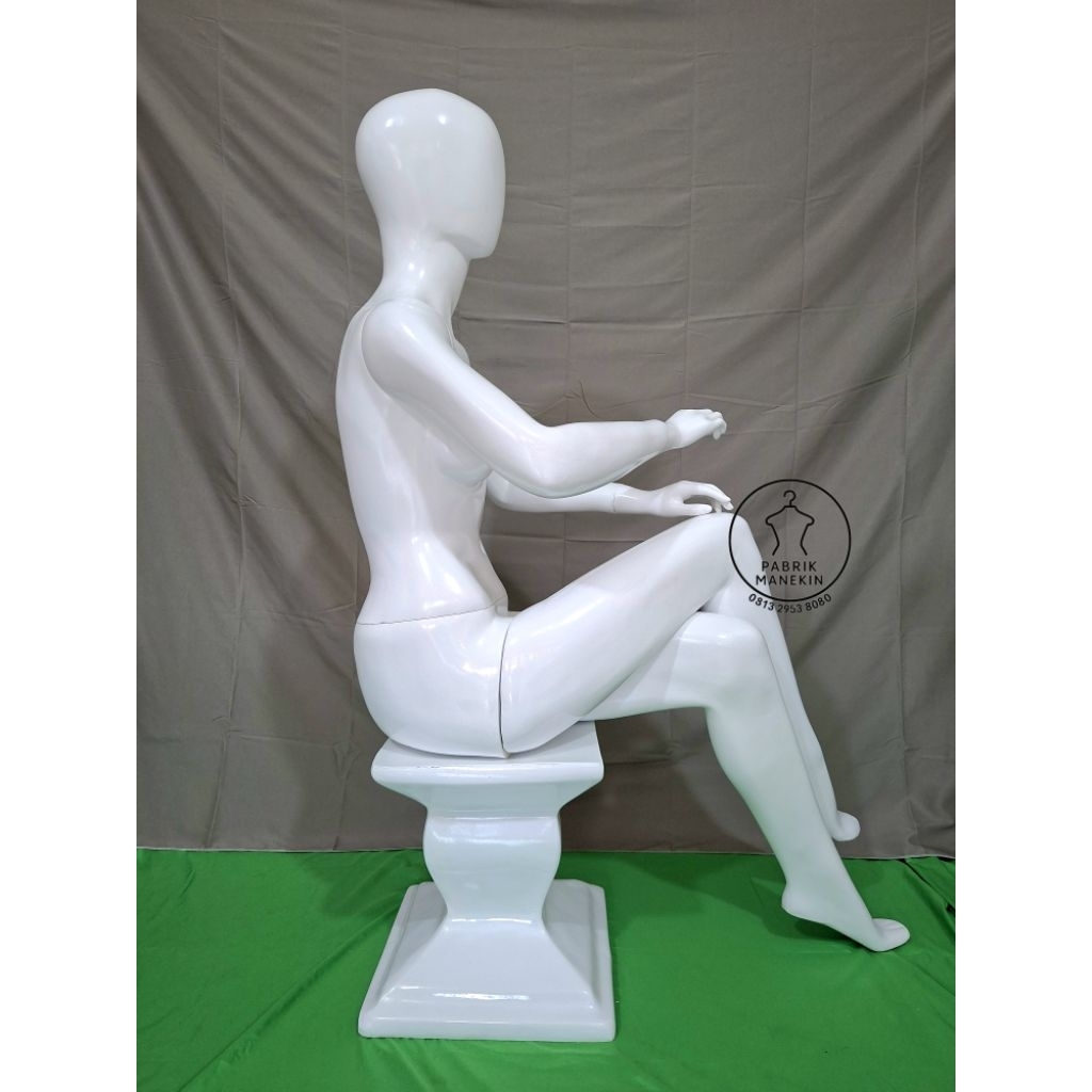 manekin full body wanita/manekin full body duduk/manekin duduk/manekin fiber duduk/manekin duduk cew