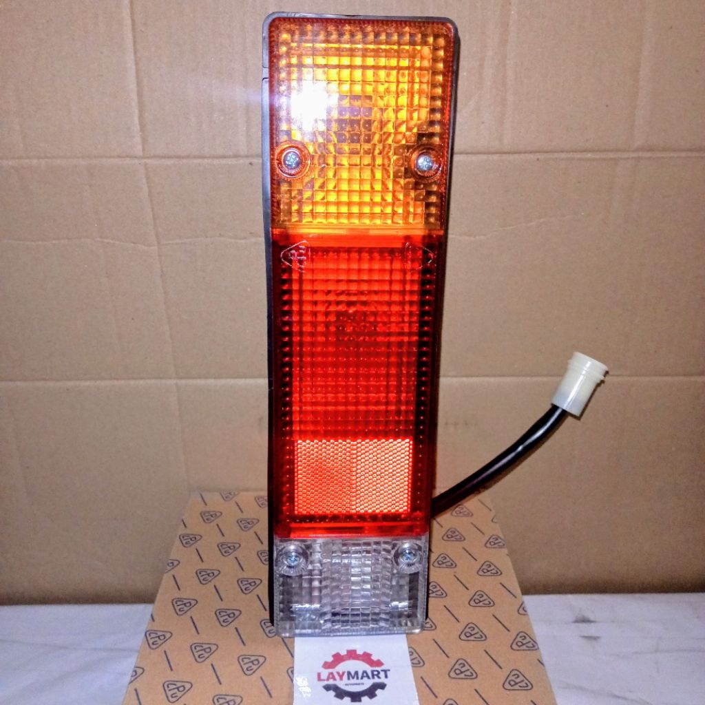 Signal Lamp/Lampu belakang merek CPU 8507  Socket original+Bulb ini untuk mobil L300/ELSA