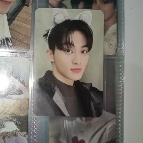 PC Mark 2023 PINK CHRISTMAS RANDOM PACK Photocard