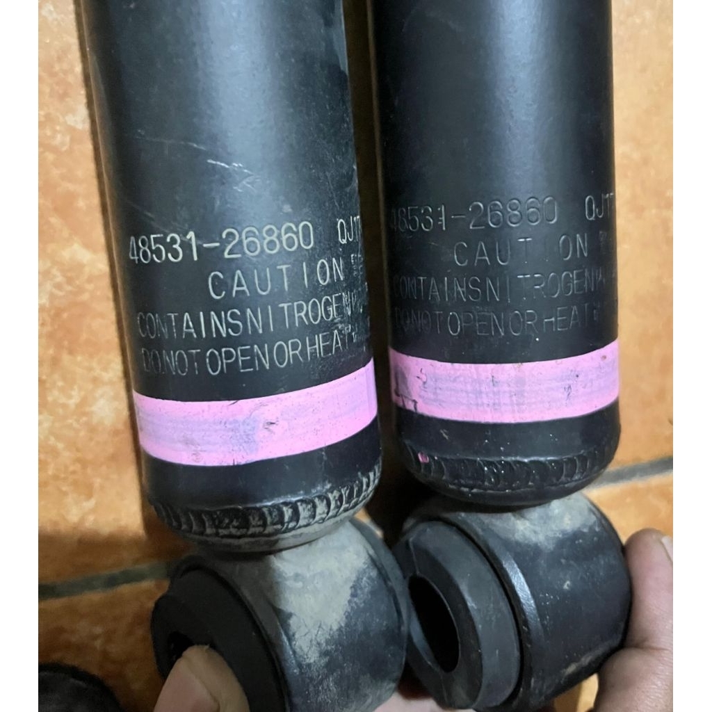 shockbreaker mobil TOYOTA HIACE (copotan) original