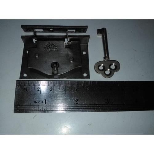 

KUNCI LACI JADUL KUNO ANTIK TUA VINTAGE DULU DAHULU KLASIK CLASSIC