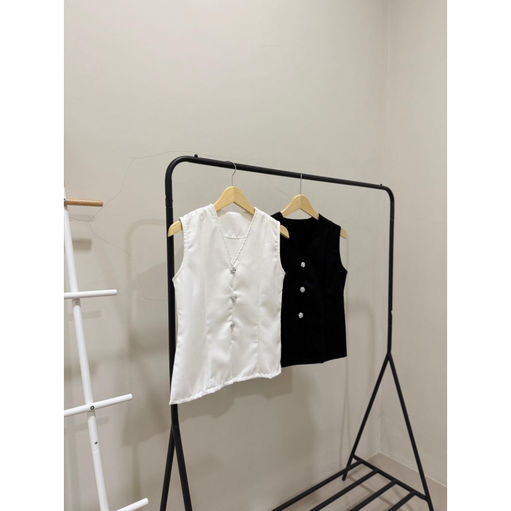 amara Jisoo Vest / Outer Wanita