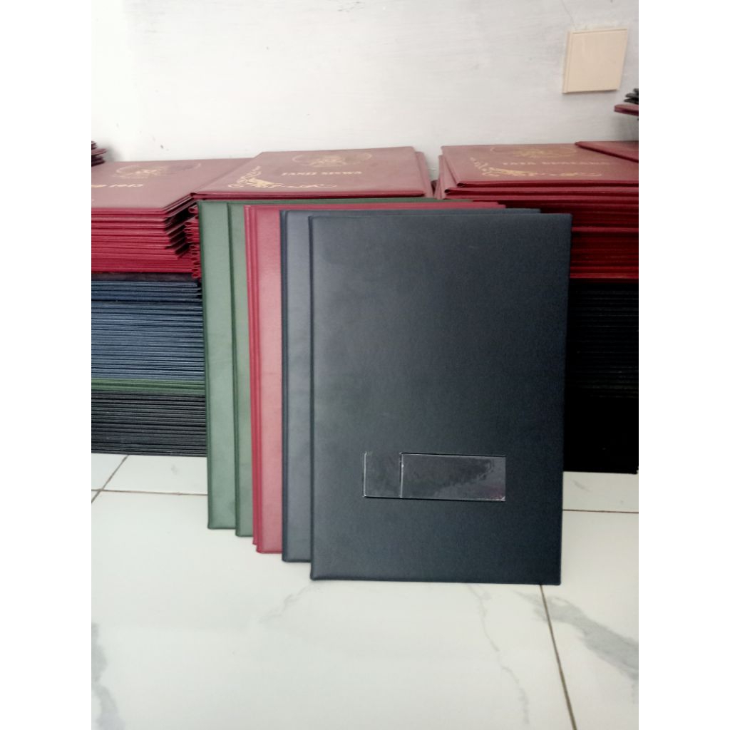 

Sampul Polos || Map Polos, Isi 8 Lembar (Biru Dongker)