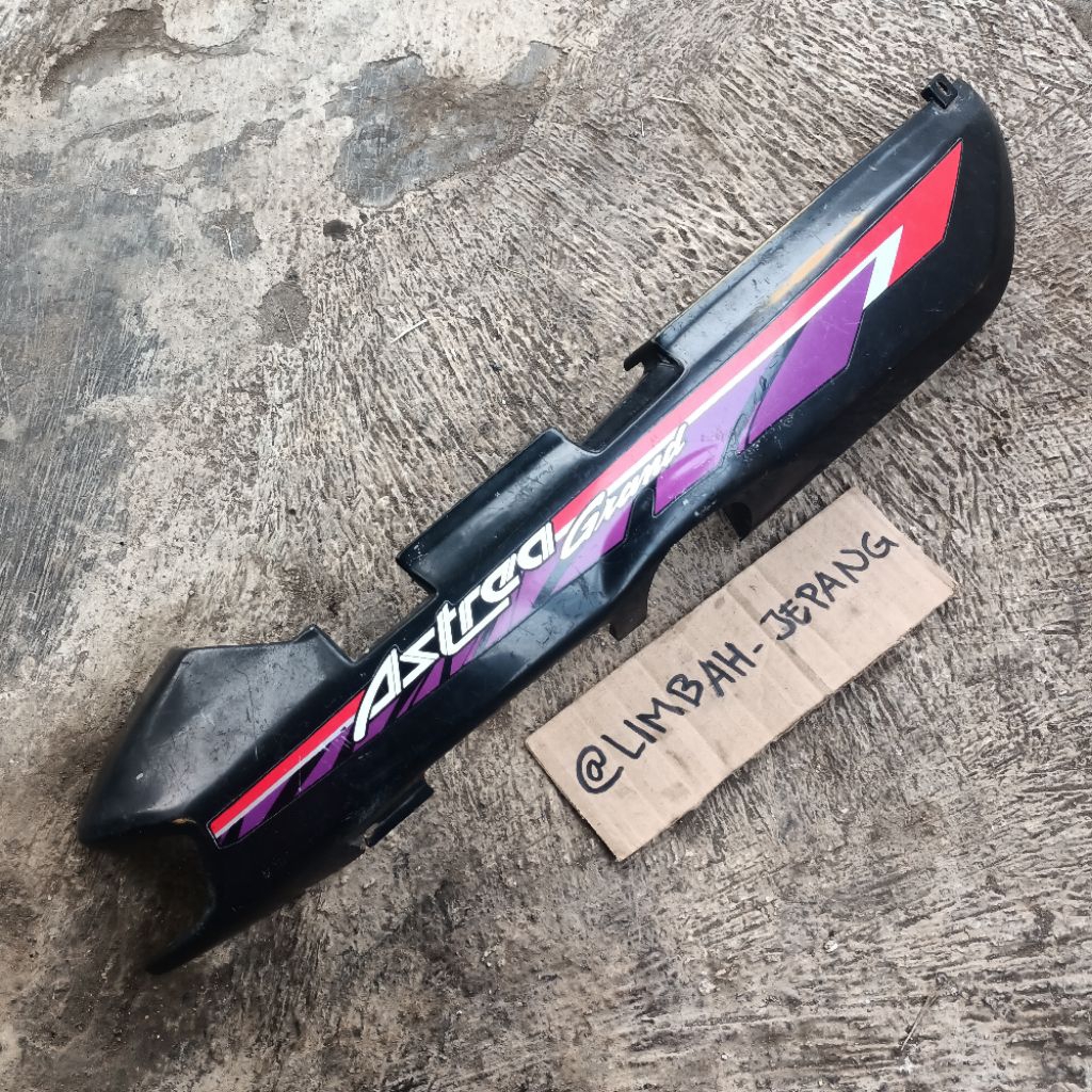 BODI BELAKANG KANAN ASTREA GRAND BULUS 1991-92 ORIGINAL COPOTAN BODY BELAKANG GRAND BULUS ORIGINAL G