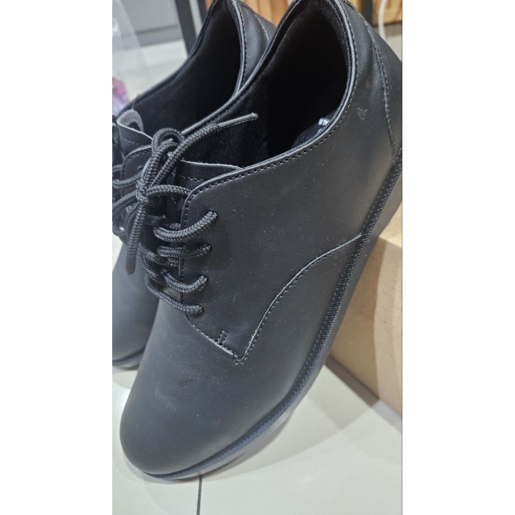 Sepatu pantofel pria Brodo