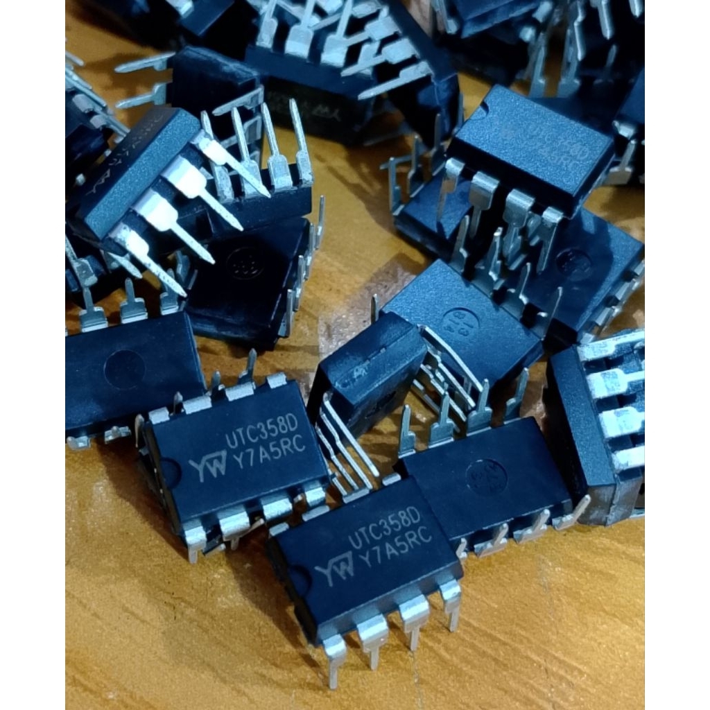 UTC358D DIP-8 UTC358 Dual Operational Amplifiers Chip IC ORI