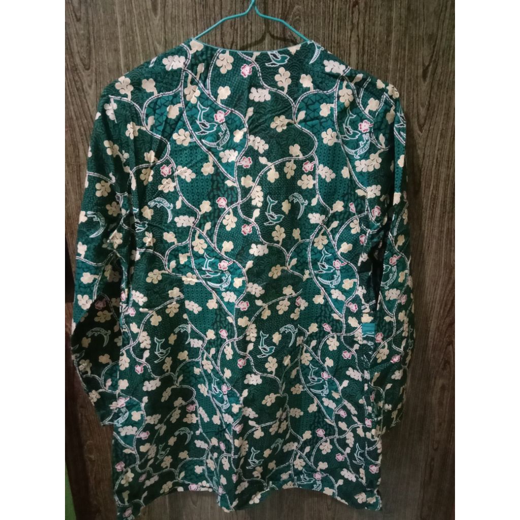 {PreLoved} Baju Batik Hijau Premium Cocok Untuk Acara Pertemuan, Mengajar atau Acara Pernikahan