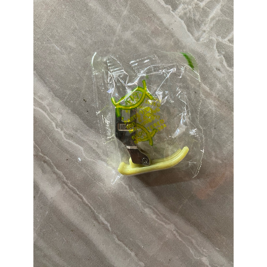 sepatu plastik mesin jahit/sepatu teflon