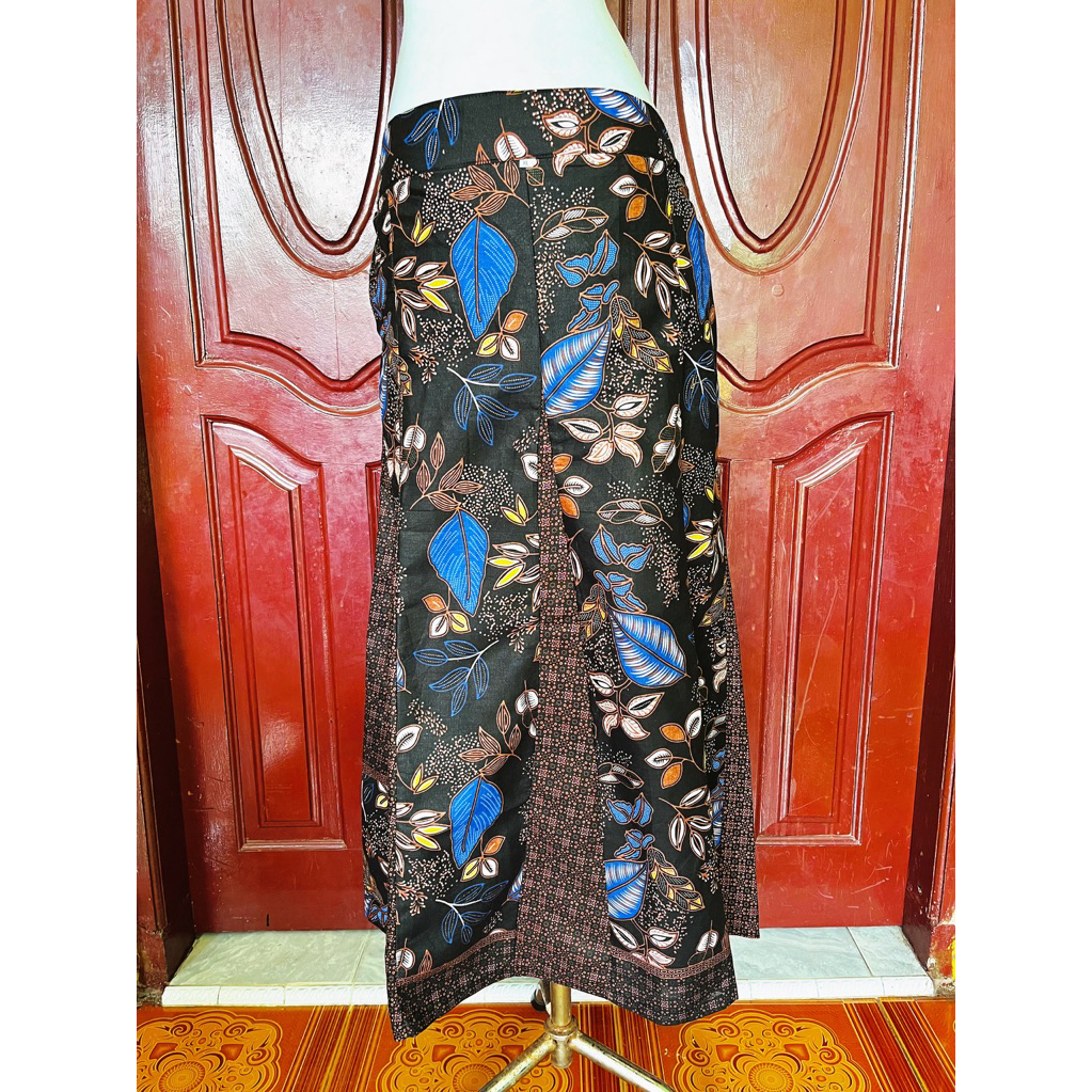 Rok Batik Panjang Lebar Model Pecah 8 Dijamin Bagus Dan Berkualitas
