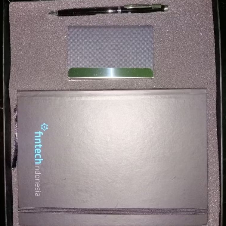

Notebook Set (Pena, Notebook, Holder pocket)