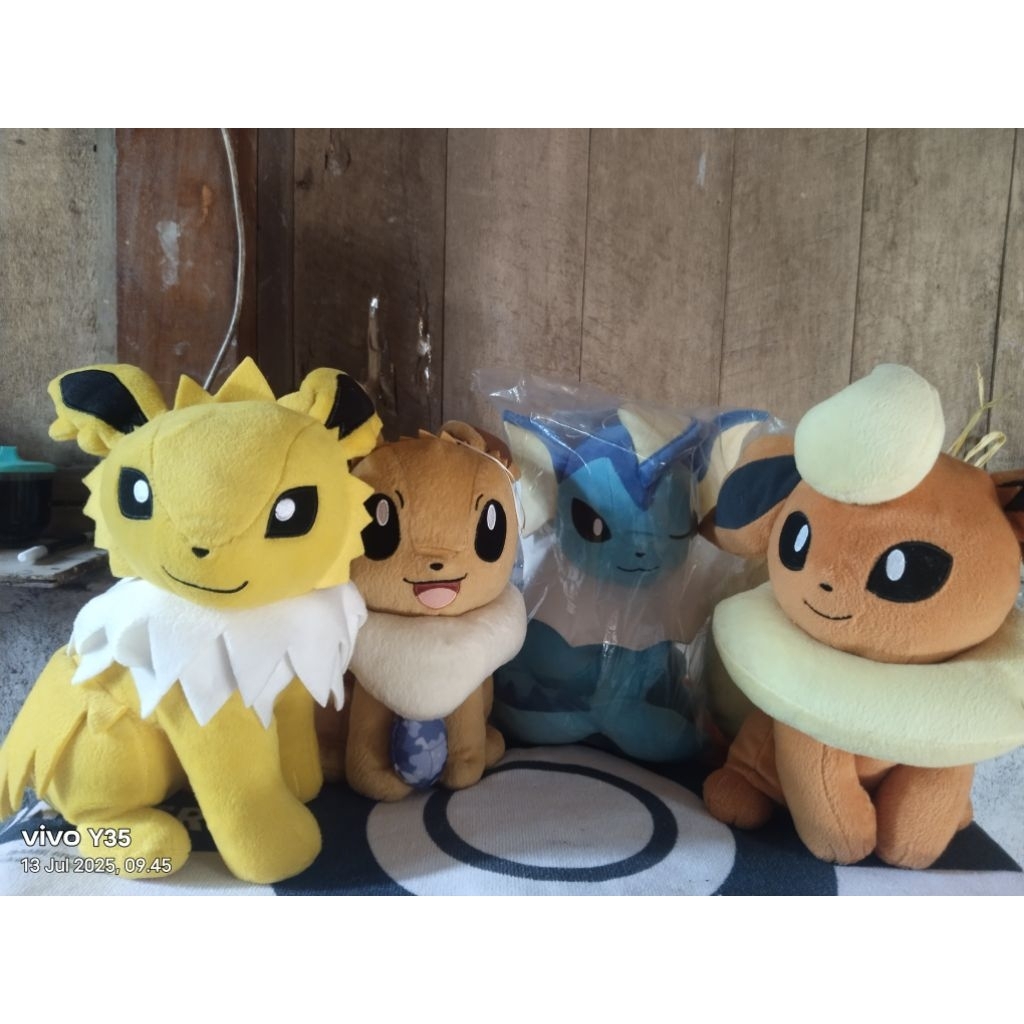 Boneka POKEMON EEVEE, FLAREON, JOLTEON,VAPOREON Banpresto #Plush #Toys