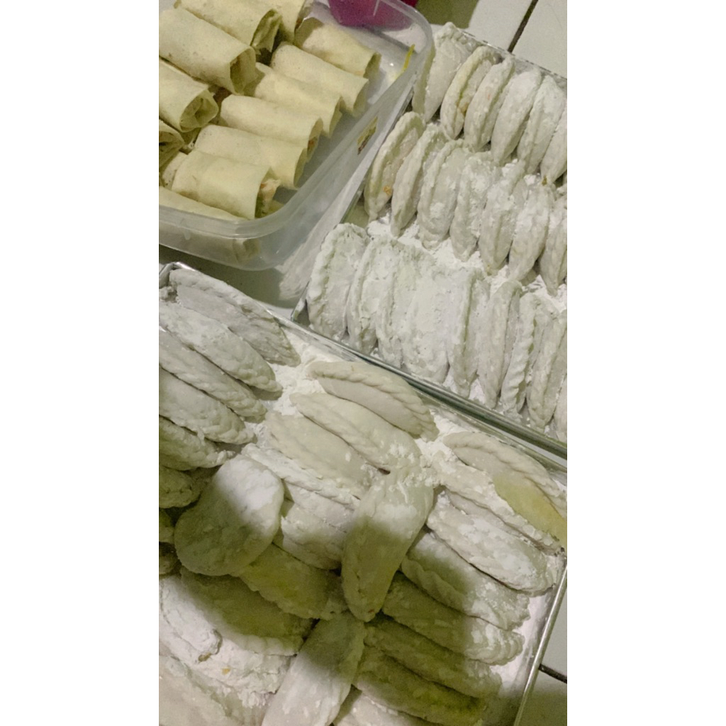 

cireng ayam suwir pedas